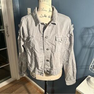 Broadway 38 floral embroidered Gray Denim Jacket